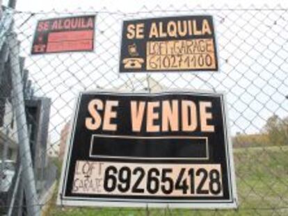 Carteles de venta de suelo urbanizable en Madrid