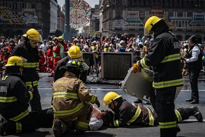 Los simulacros son acciones preventivas que se aplican en diferentes países usualmente impactados por fenómenos naturales como Japón, Perú, Chile, Colombia, Indonesia, entre otros.