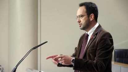 Socialist Party (PSOE) spokesman Antonio Hernando.