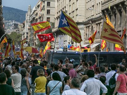 La Barcelona que es desdoblà en dues ciutats irreconciliables durant el procés recorda Miéville. 