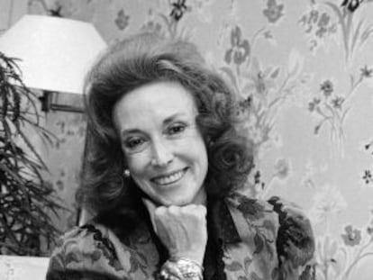 Helen Gurley Brown posa durante una entrevista en 1982.