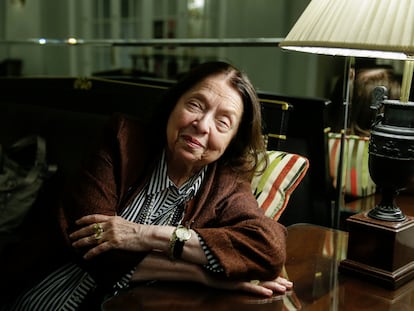 La escritora brasileña Nélida Piñón, durante una entrevista en el Hotel Palace en Madrid.