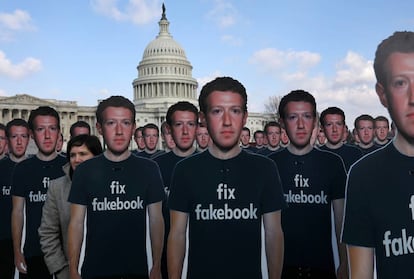 Protesta contra Facebook, a las afueras del Capitolio, en Washington, el pasado mes de abril.