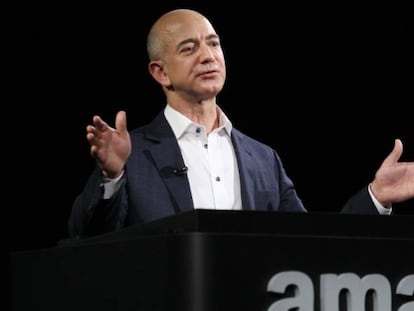 Jeff Bezos viu sua fortuna aumentar graças ao impulso dado pelo coronavírus à Amazon.