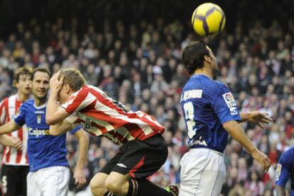 Muniain se duele de un golpe.