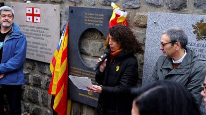 La directora general de Memoria Democrática de la Generalitat, Gemma Domènech, durante su discurso este domingo en un homenaje de la Generalitat en Mauthausen.
