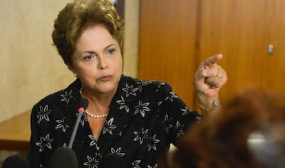 Dilma durante an&uacute;ncio de medidas para melhorar o futebol brasileiro.