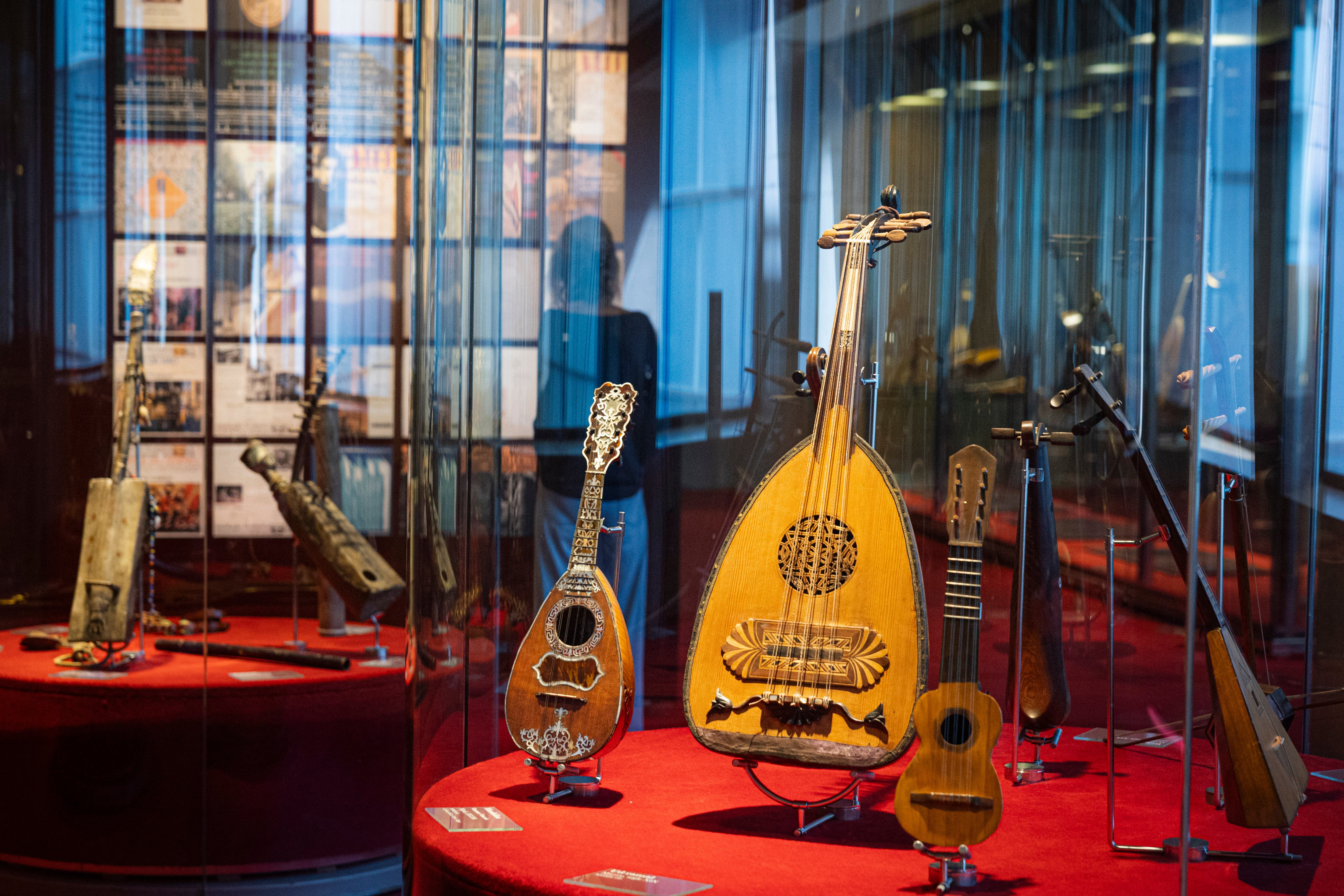 Algunos de los más de 2.000 instrumentos que
expone el Museu de la Música de Barcelona.