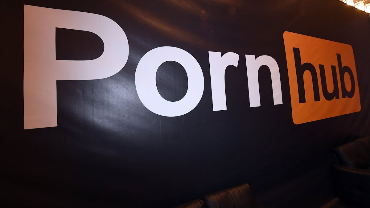 Parlamentarios y las ONG de Canadá piden que se investigue a Pornhub por  violencia sexual y pornografía infantil | Sociedad | EL PAÍS