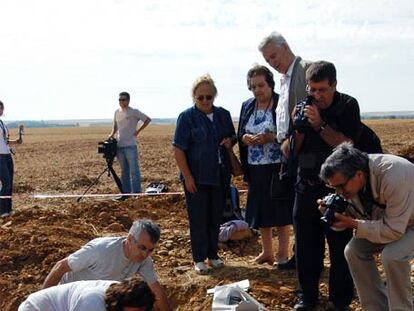 Fosa común de Izagre (León)