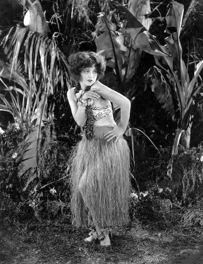 Actress Clara Bow in a scene from the movie "Hula".
