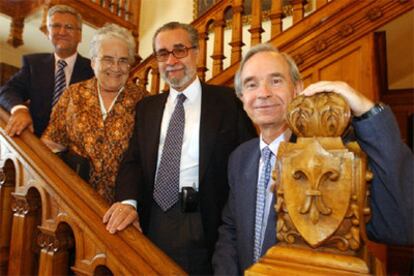 De arriba abajo, Antonio Basanta, Marta Mata, Juan Antonio Ortega y Díaz-Ambrona, y Álvaro Marchesi.