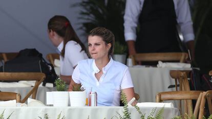 Athina Onassis em um concurso hípico em Miami no dia 6 de abril.