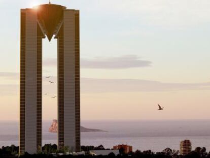 Inversores extranjeros muestran interés por el polémico rascacielos InTempo