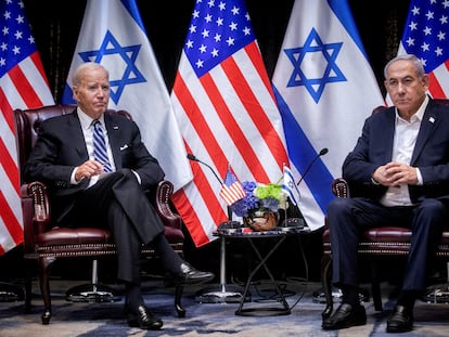 Joe Biden y Benjamin Netanyahu, durante una reunión en Tel Aviv en octubre de 2023.