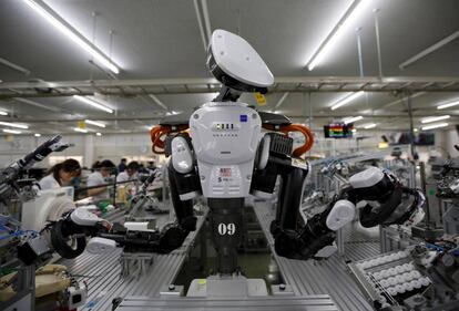 Robot humanoide en una f&aacute;brica de Kazo, Jap&oacute;n.