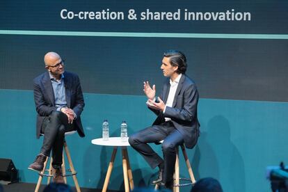 Satya Nadella, CEO de Microsoft, y José María Álvarez-Pallete, presidente de Telefónica.