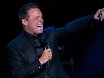 Luis Miguel en el Arena México en 2012.