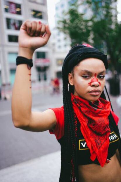 Livia Rose Johnson, una de las caras más visibles de las movilizaciones masivas contra el racismo.