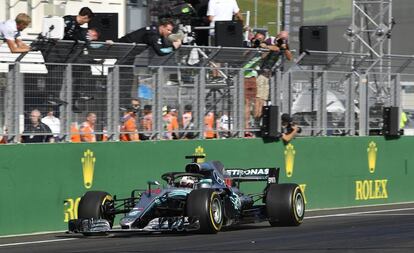 Hamilton, tras imponerse en el GP de Hungría. 