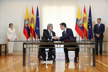 El presidente de Ecuador, Lenin Moreno, con el presidente español, Pedro Sánchez, en La Moncloa el pasado 26 de julio. 
