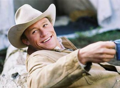 El actor Heath Ledger, en el filme <i>Brokeback Mountain</i>.