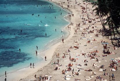 Playa de la bahía de Hanauma, en la isla de Oahu.