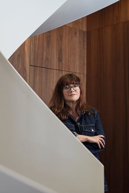 Isabel Coixet, directora y guionista de 'Elisa y Marcela', tuvo siempre claro que quería que fuera en blanco y negro.