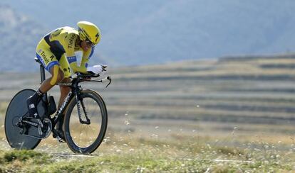 Alberto Contador, en una contrarreloj de la Vuelta Espa&ntilde;a 2014.