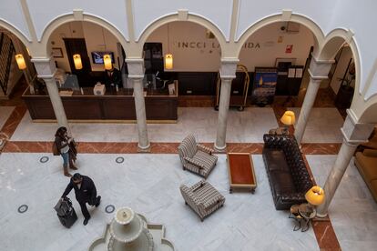 Interior del hotel Vincci La Rábida, en Sevilla, este viernes.
