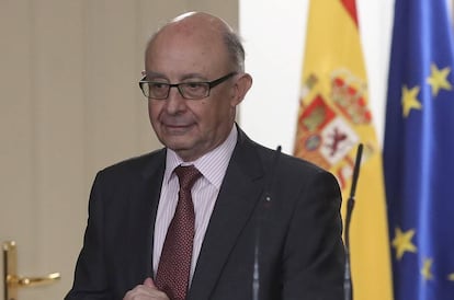 El ministro de Hacienda, Crist&oacute;bal Montoro, tras el &uacute;ltimo Consejo de MInistros.