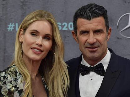 Luis Figo y su esposa, Helen Svedin, en la entrega de premios Laureus celebrados en Berlín.