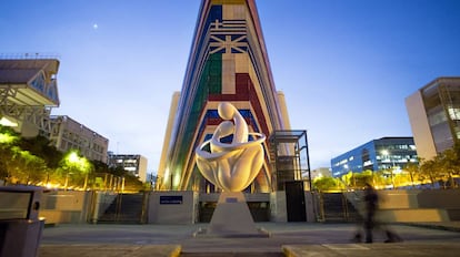 Imagen actual de la Avenida de Europa en el antiguo recinto de la Expo 92.