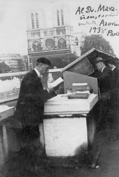 Fotografía dedicada por Azorín: "Al Dr. Marañón, cordialmente, Azorín. 1938. París". Aunque se conocían desde principios de siglo, el escritor y el médico se hicieron muy amigos durante el exilio en la capital francesa.