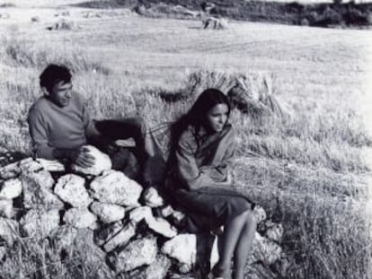 Ana Bel&eacute;n y Miguel Narros en Segovia en 1967.