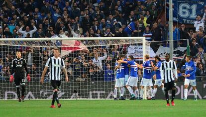 Los jugadores de la Sampdoria celebran un gol a la Juventus.