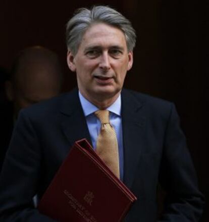 El secretario de Defensa británico, Philip Hammond