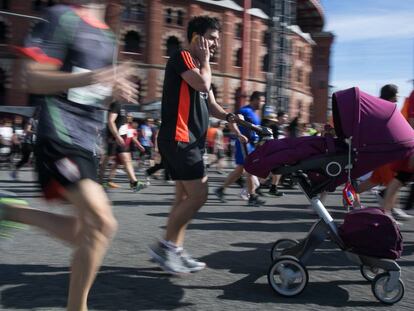 Participantes en una carrera popular en Barcelona.