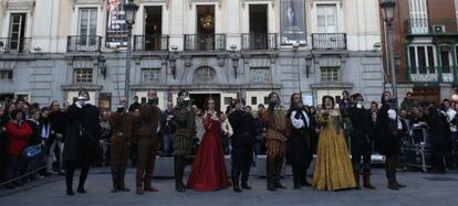 &#039;Duelo de esgrima y palabras&#039;, representada ayer en la plaza de Santa Ana.