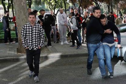 Dos de los acusados, a la entrada de los Juzgados de M&oacute;stoles.