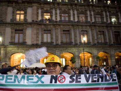 Una protesta contra la reforma de Pemex, el pasado marzo.