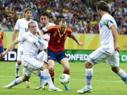 Andrés Iniesta, ante Uruguay