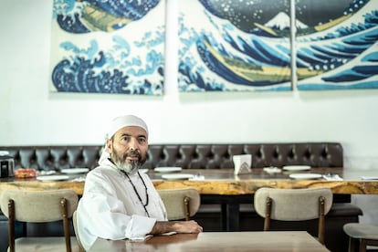 Miguel Tanimaya, empresario de Culiacán, en su restaurante Clan Taniyama.
Culiacán, Sinaloa, México, 28 de noviembre de 2024.