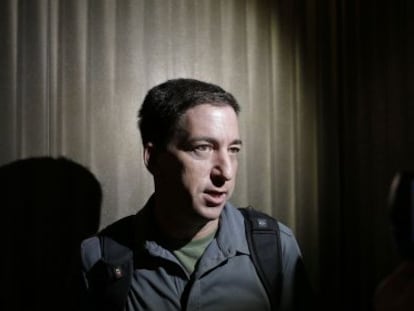 Glenn Greenwald, el 10 de junio de 2013, mientras atend&iacute;a a los periodistas en su hotel de Hong Kong.