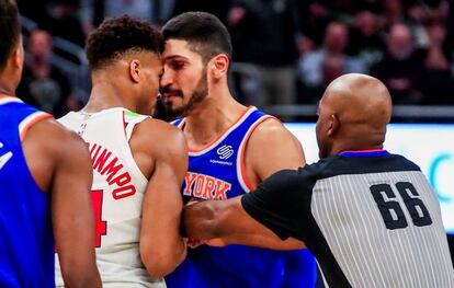 Antetokounmpo y Kanter se encaran en el Bucks-Knicks.