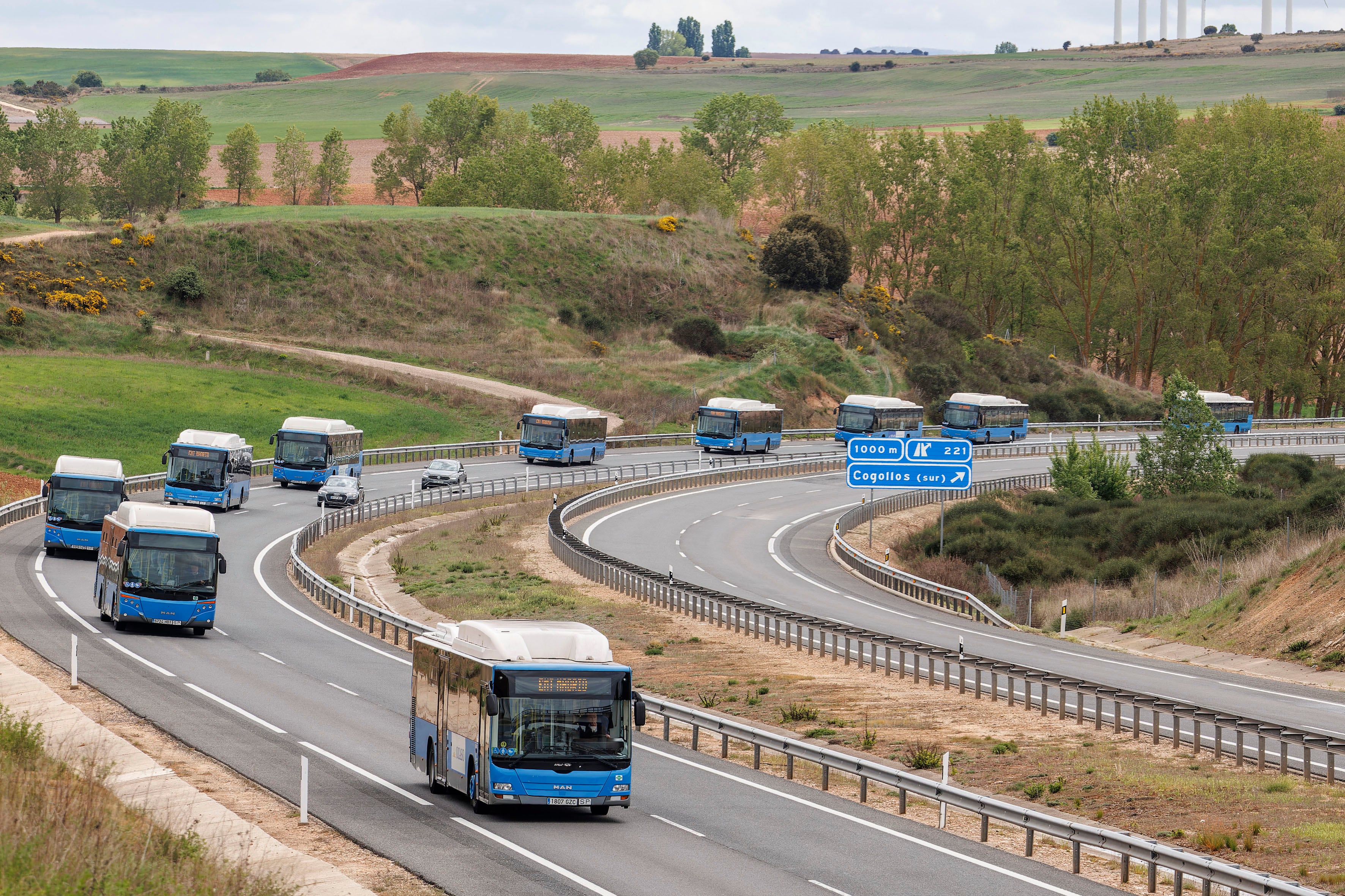 Burgos quiere comprar los 40 autobuses que le prestó Madrid cuando ardió la mitad de su flota en abril
