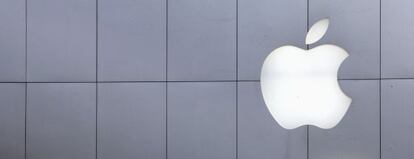 Logotipo del fabricante de ordenadores estadounidense Apple.