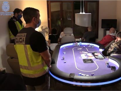 Mesa de póquer profesional intervenida en la operación contra el juego clandestino en Palma.