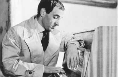 Una de las primeras películas en las que apareció fue 'Disparen al pianista'. En el filme, interpreta a un hombre que intenta alejarse de su problemática familia tras la muerte de su esposa.