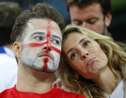 Torcedores ingleses na derrota para o Uruguai.